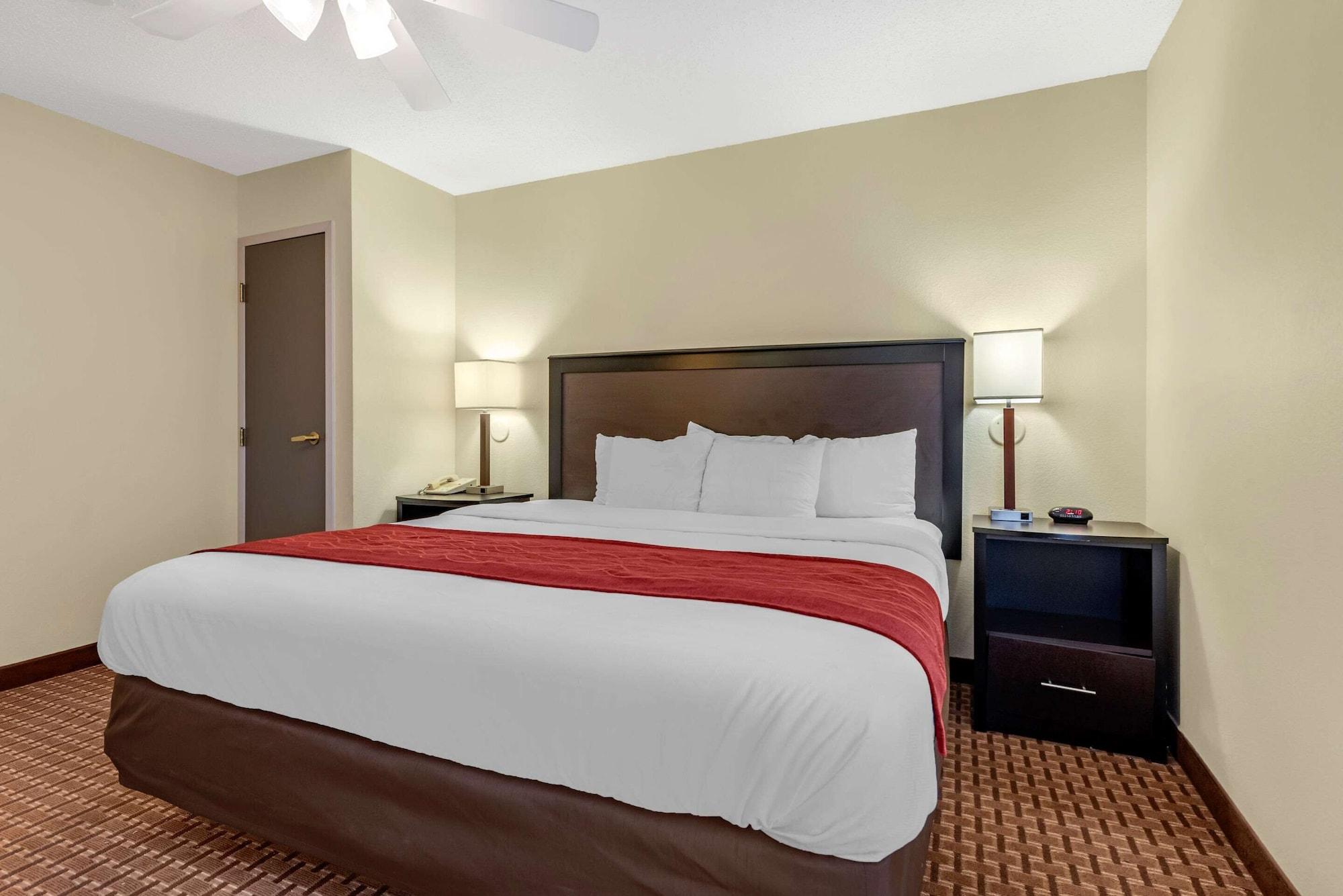 Comfort Inn & Suites Warsaw Near Us-30 Ngoại thất bức ảnh