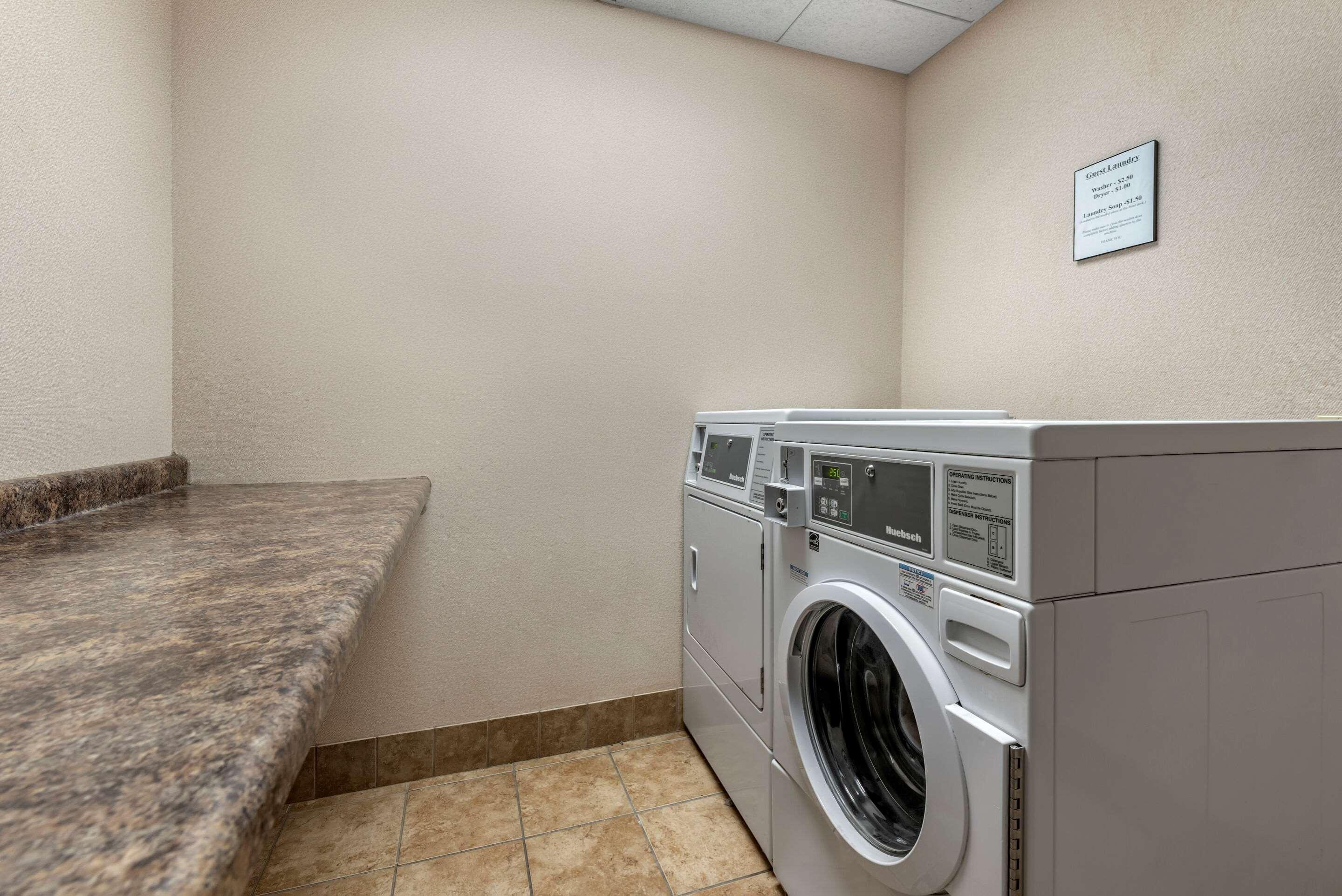 Comfort Inn & Suites Warsaw Near Us-30 Ngoại thất bức ảnh