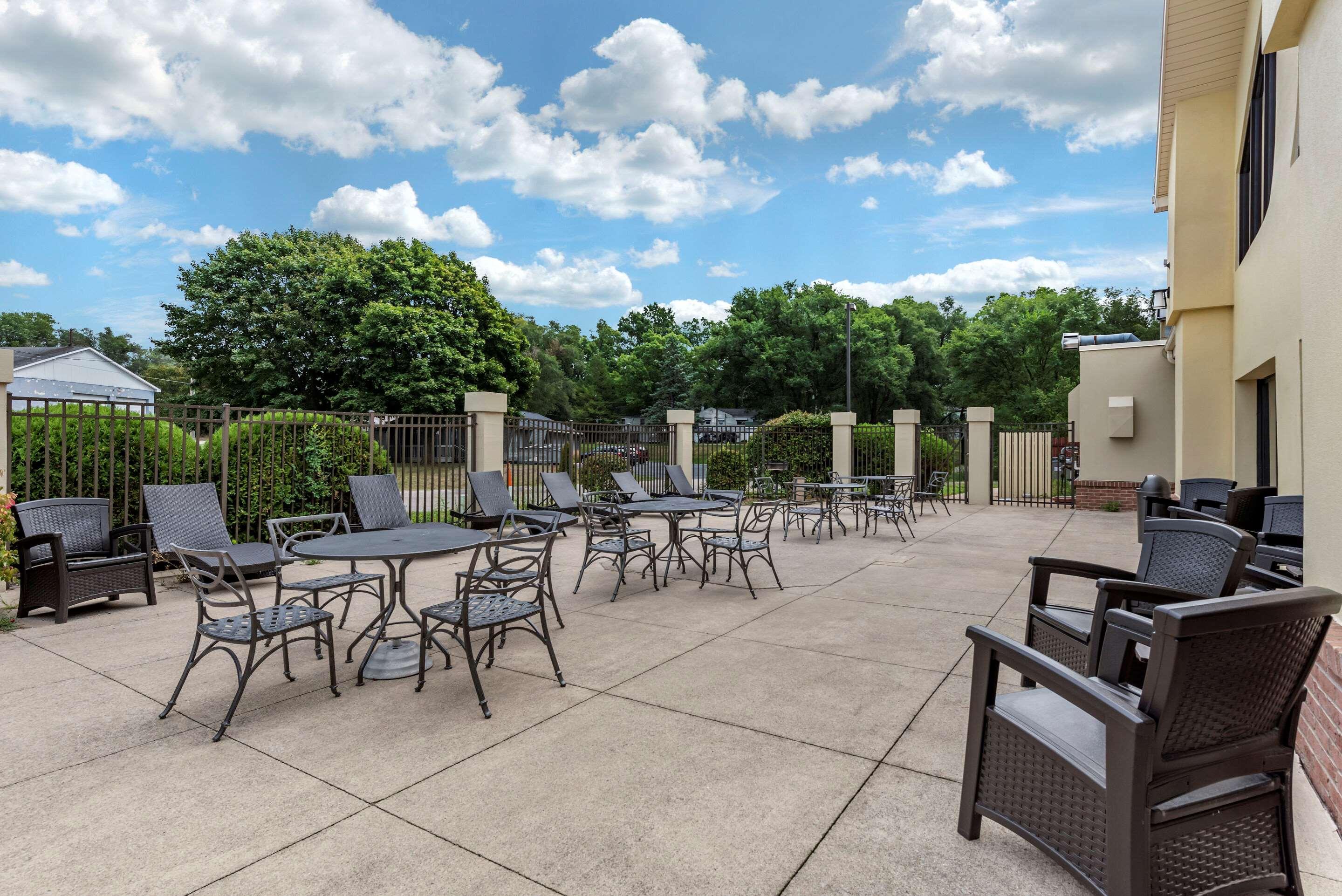 Comfort Inn & Suites Warsaw Near Us-30 Ngoại thất bức ảnh