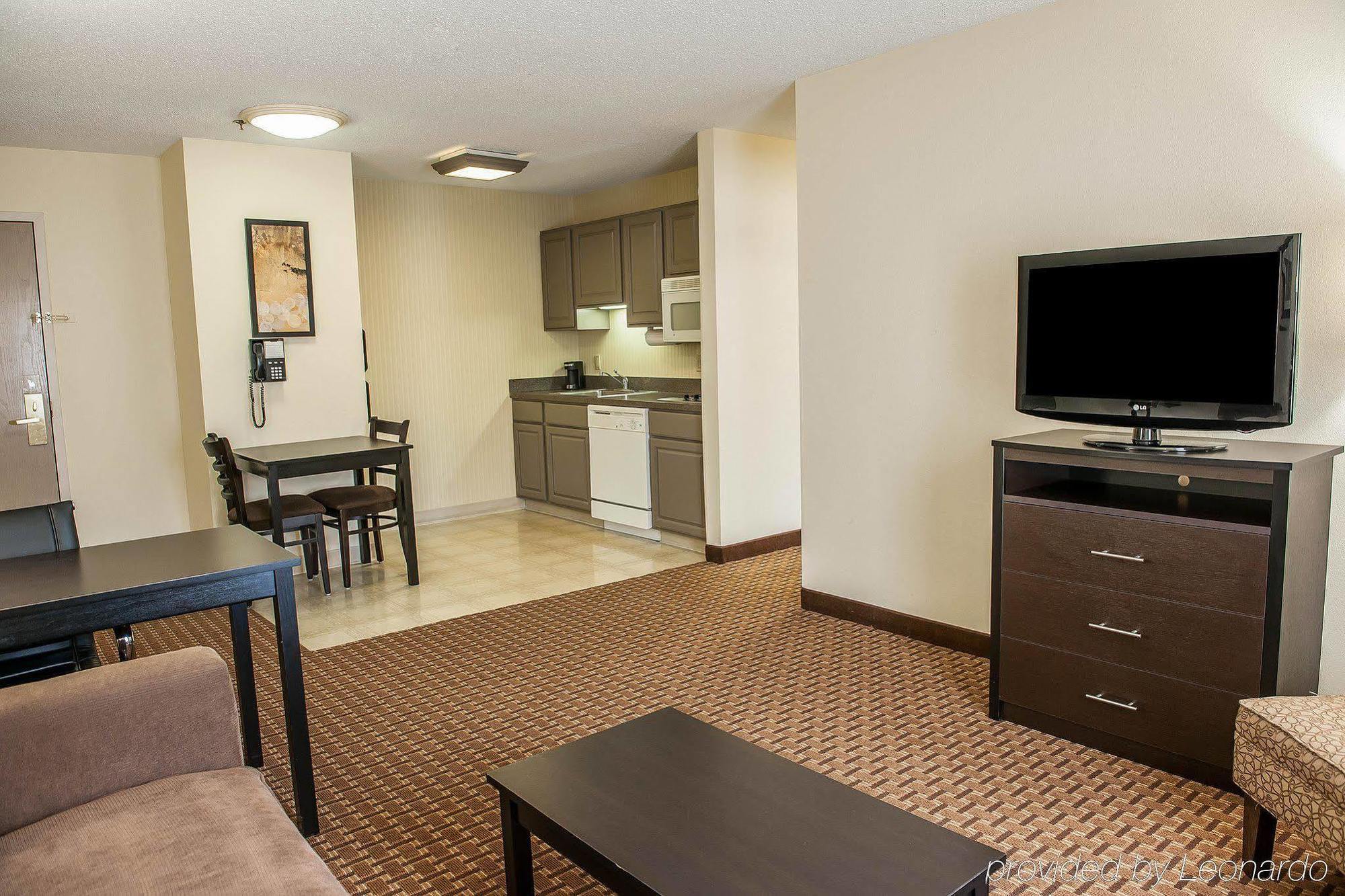 Comfort Inn & Suites Warsaw Near Us-30 Ngoại thất bức ảnh