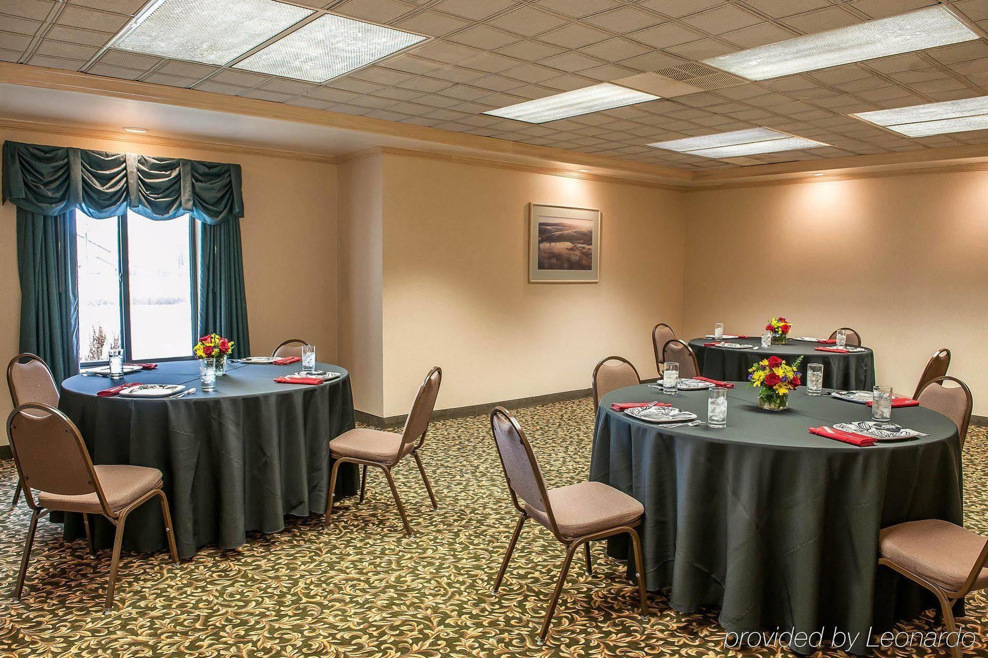 Comfort Inn & Suites Warsaw Near Us-30 Ngoại thất bức ảnh
