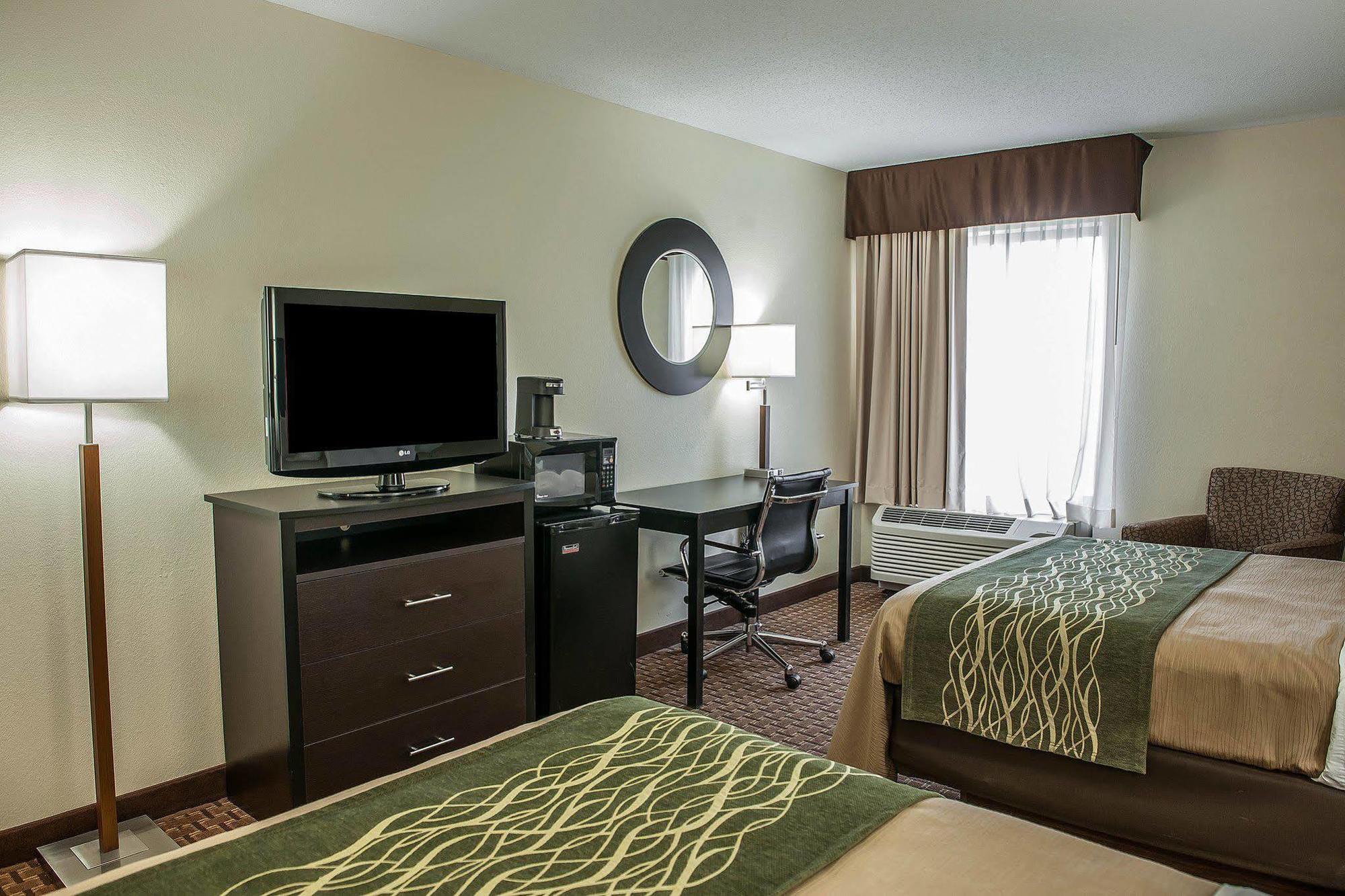Comfort Inn & Suites Warsaw Near Us-30 Ngoại thất bức ảnh