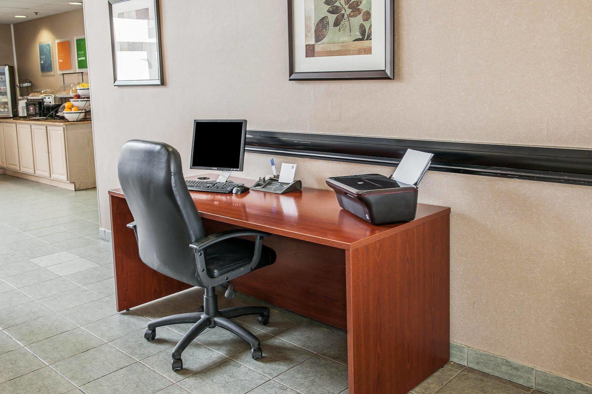 Comfort Inn & Suites Warsaw Near Us-30 Ngoại thất bức ảnh
